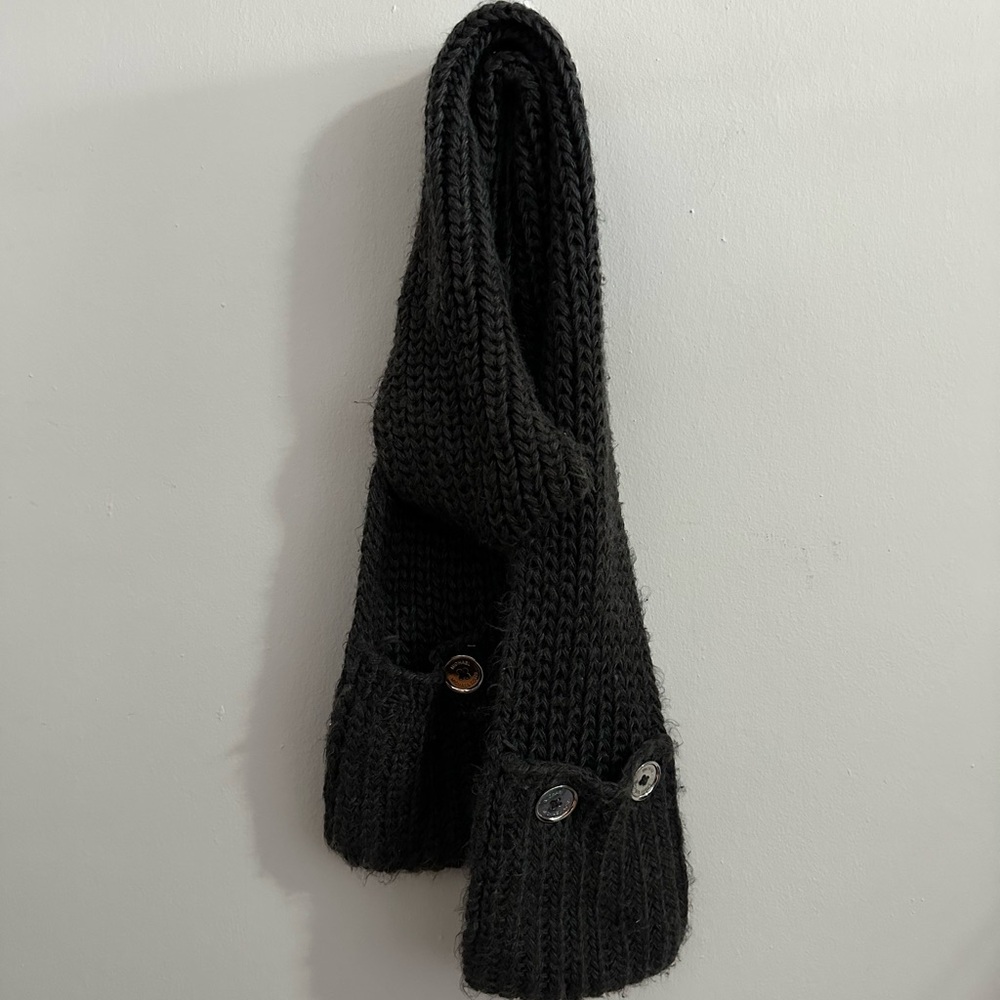 Michael Kors Extra Long Gray Scarf with Pockets